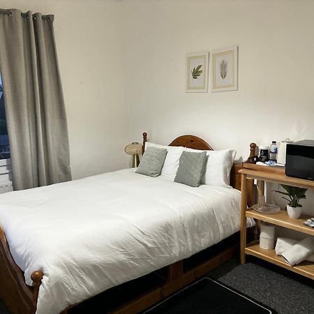 Precise Homes Ltd Wolverhampton Eksteriør bilde