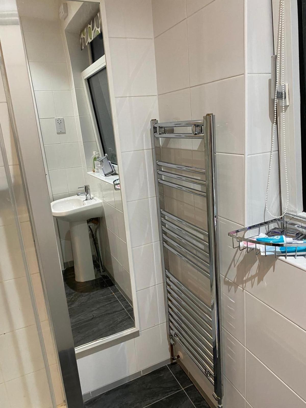 Precise Homes Ltd Wolverhampton Eksteriør bilde