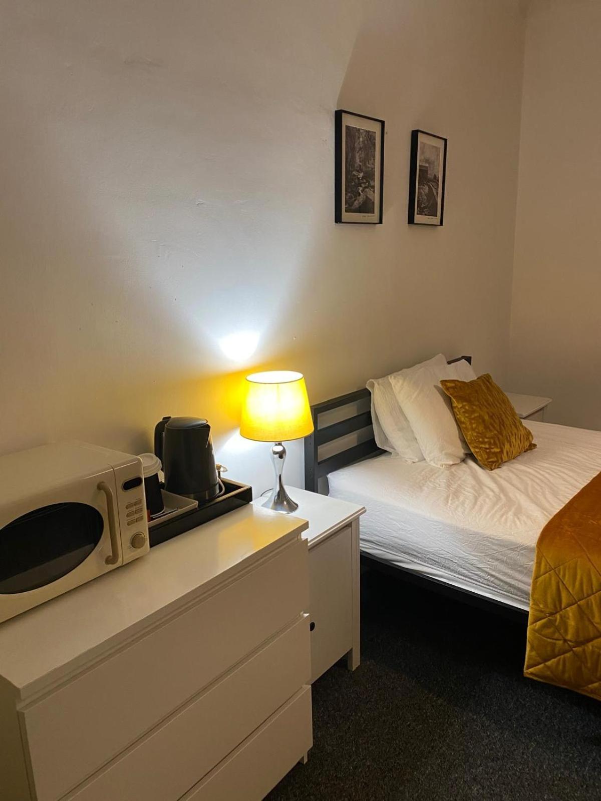 Precise Homes Ltd Wolverhampton Eksteriør bilde