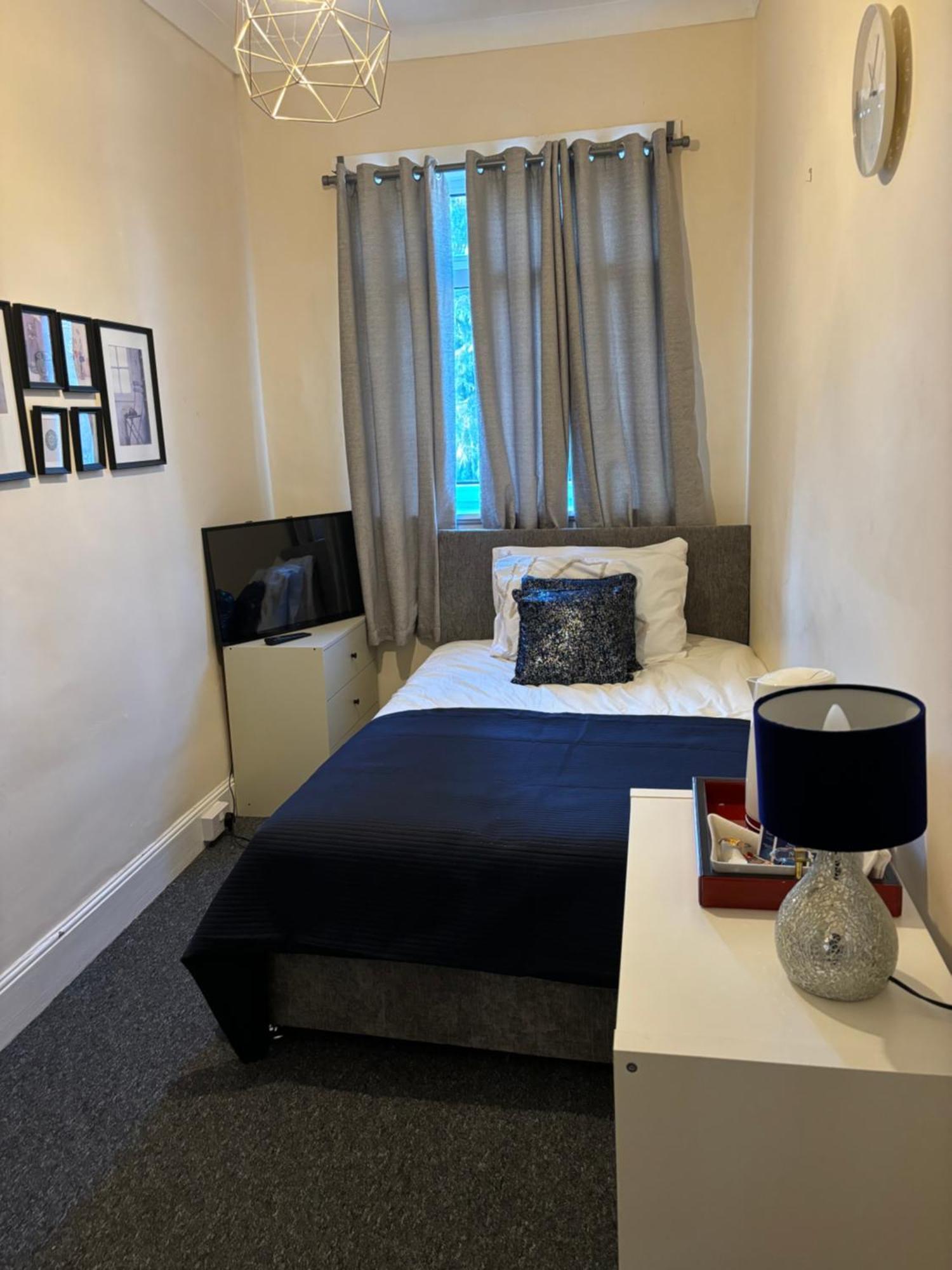 Precise Homes Ltd Wolverhampton Eksteriør bilde